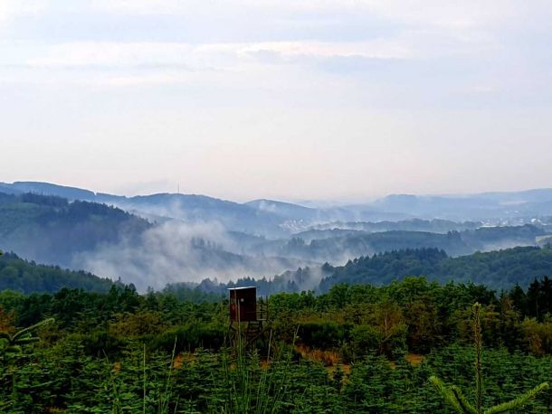 Ausblick Richtung Attendorn/Burg Schnellenberg